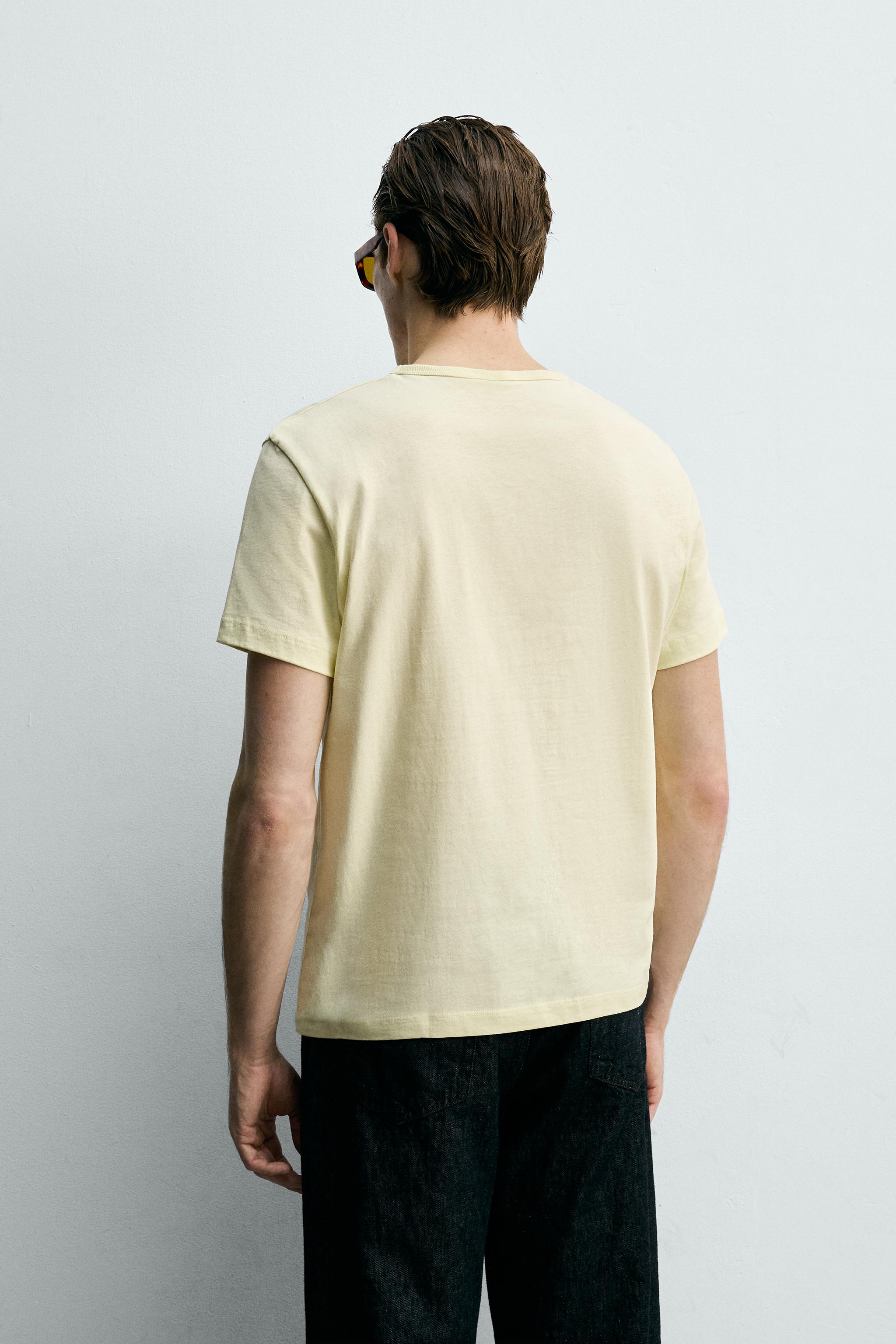 REGULAR FIT T-SHIRT